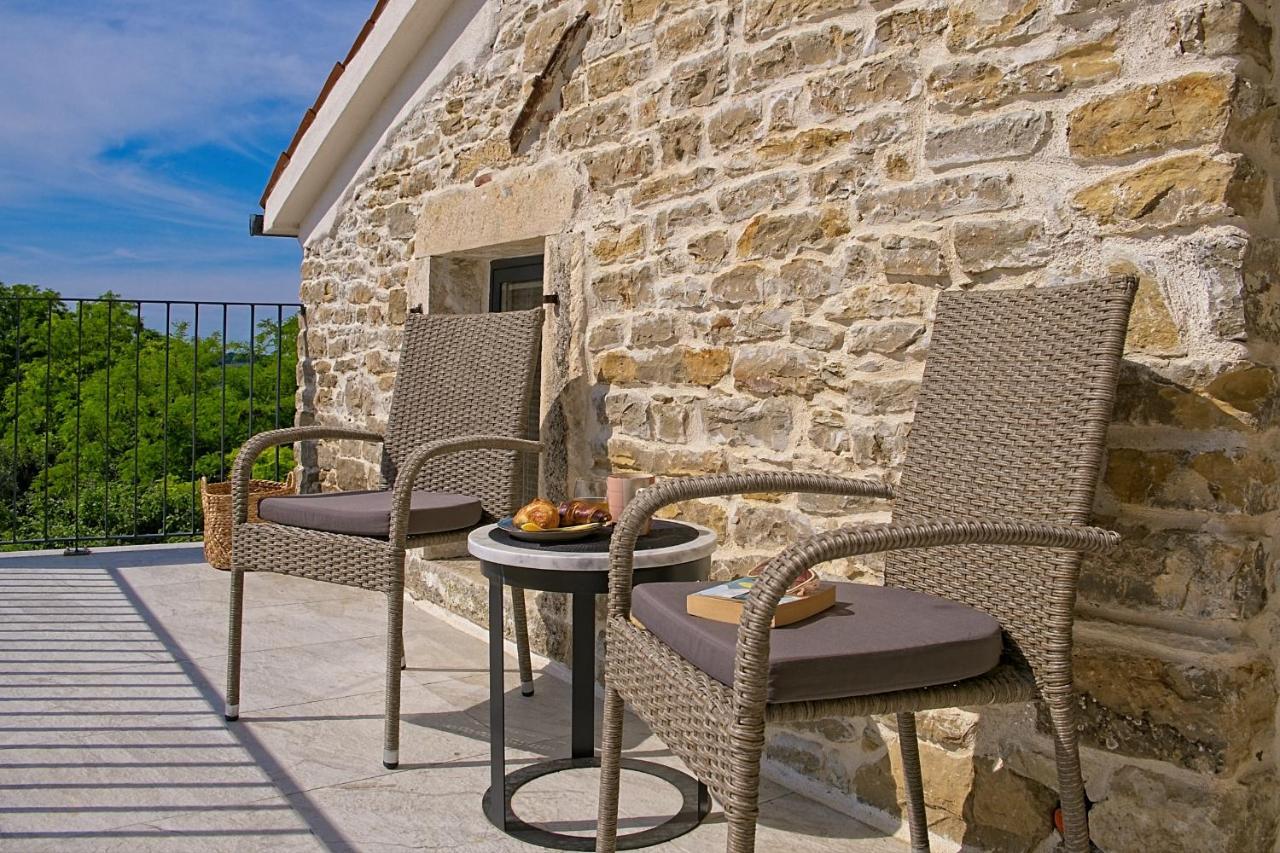 Villa Carica Krasica  Exteriör bild