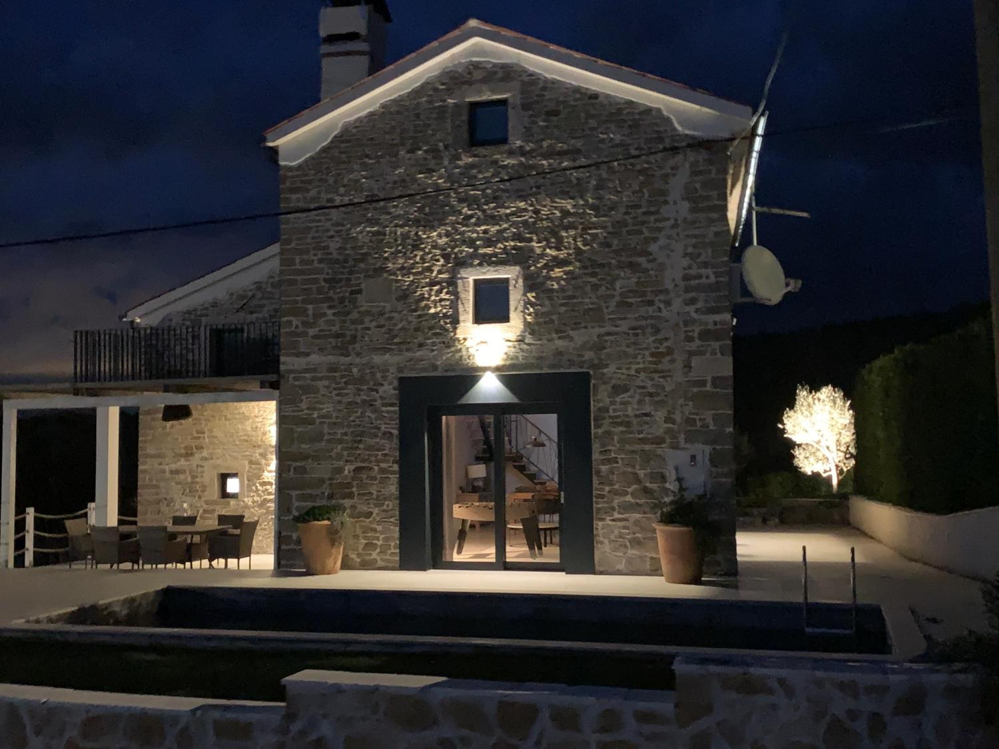 Villa Carica Krasica  Exteriör bild